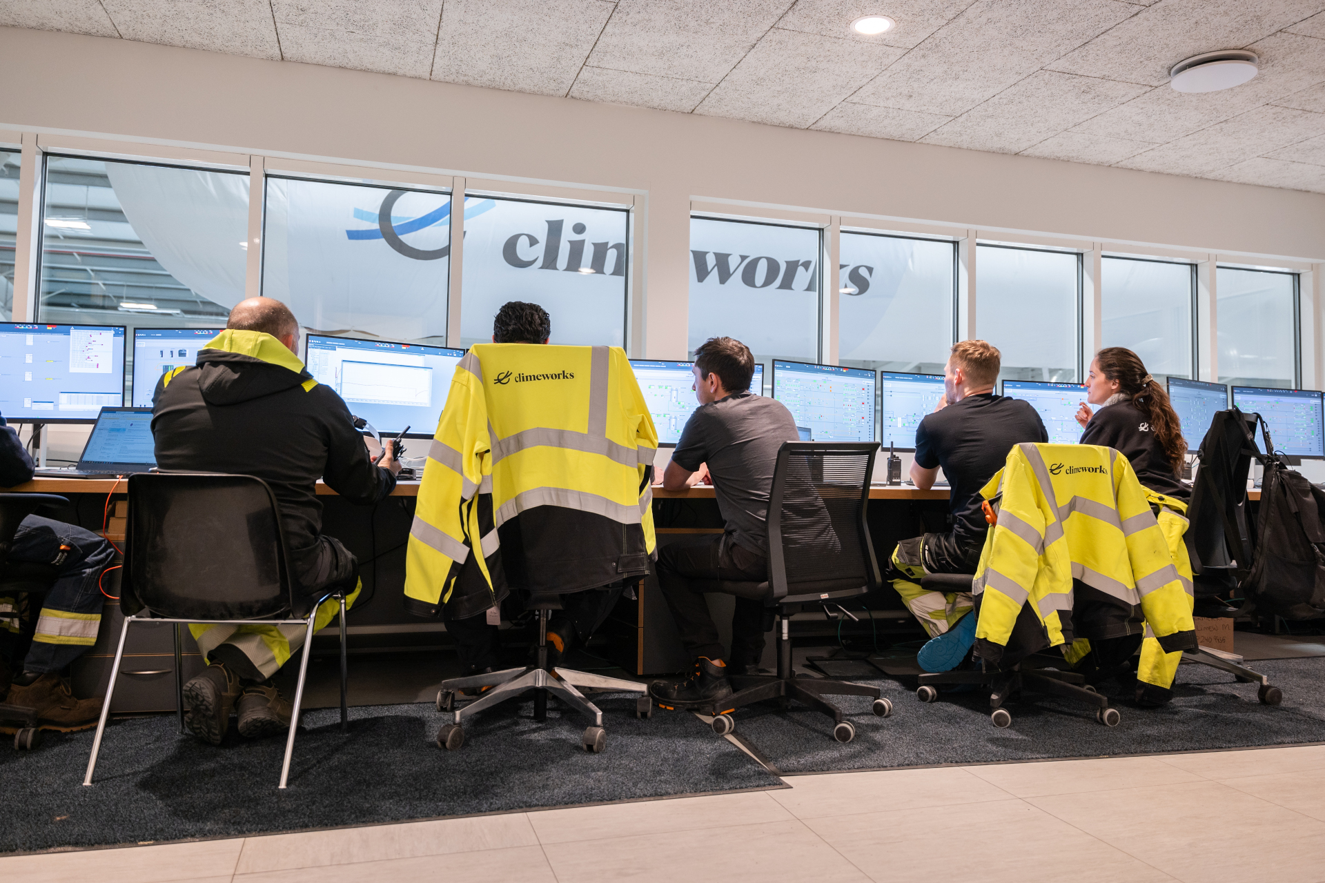 climeworks' mammoth plant backstage, unveiling